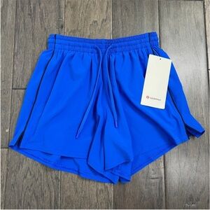 Lululemon NWT Lightweight High-Rise Relaxed Short 3" *Long Liner Cerulean Blue